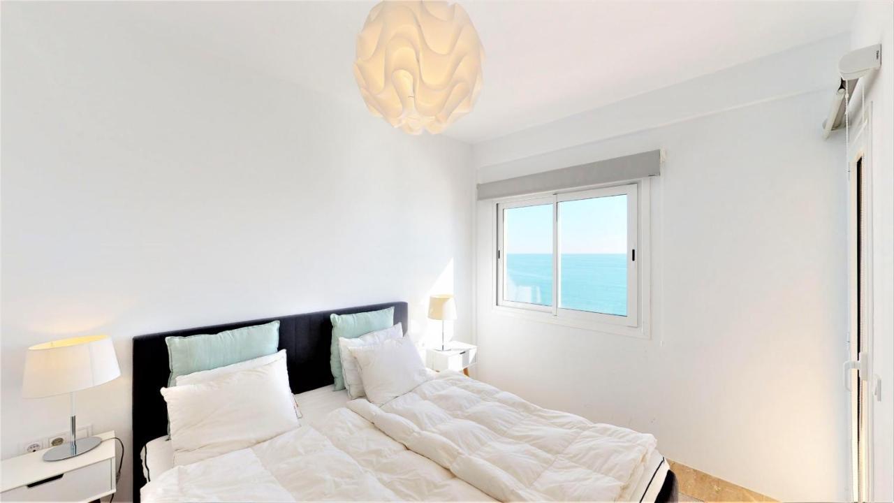 Olimpo - Fuengirola Beachfront Newly Renovated Apartment Exterior photo